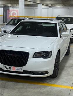 کرایسلەر 300
